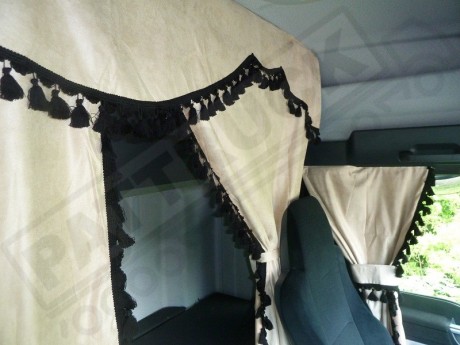 DAF SUPER SPACE- CABTRUCK CURTAINS SET BEIGE WITH BLACK TASSELS