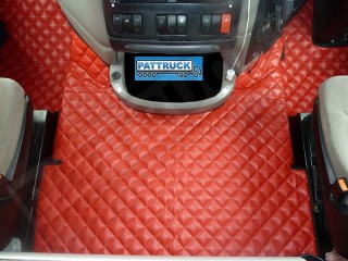 DAF XF 105 AUTOMATIC 2012-2013 TRUCK ECO LEATHER FLOOR SET-RED