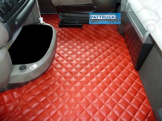 DAF XF 105 AUTOMATIC 2012-2013 TRUCK ECO LEATHER FLOOR SET-RED