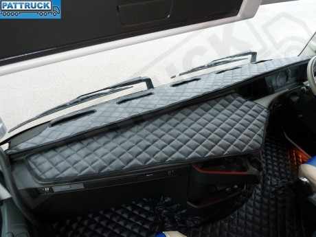 VOLVO FH4 2013-2016-TRUCK ECO LEATHER DASH MAT-BLACK