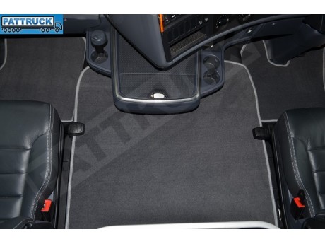 VELOUR FLOOR MATS SET