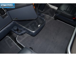 VELOUR FLOOR MATS SET