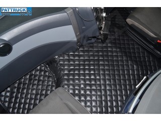 TRUCK ECO LEATHER FLOOR SET-BLACK FIT RENAULT T RANGE WITH ENGINE HUMP
