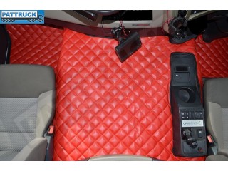 RENAULT PREMIUM-ECO LEATHER FLOOR SET