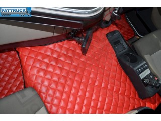 RENAULT PREMIUM-ECO LEATHER FLOOR SET