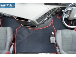 VELOUR FLOOR MATS SET-VOLVO FH4
