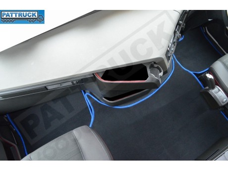 VELOUR FLOOR MATS SET-VOLVO FH4