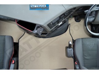VELOUR FLOOR MATS SET-VOLVO FH4
