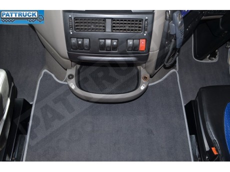 VELOUR FLOOR MATS SET-GREY  WITH GREY TRIM FIT DAF XF 105   2012-2013 AUTOMATIC 