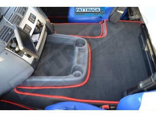 -VELOUR FLOOR MATS SET-BLACK WITH RED TRIM