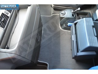 MAN TGX VELOUR FLOOR MATS SET