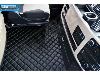 MAN TGX TRUCK ECO LEATHER FLOOR SET-BLACK - TILL 67 PLATE