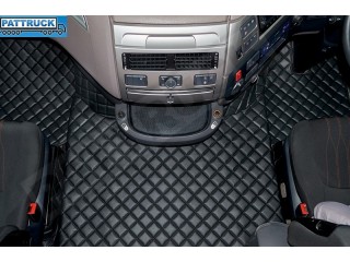 DAF XF 106 AUTOMATIC AFTER 67 PLATE-  TRUCK ECO LEATHER FLOOR SET-BEIGE