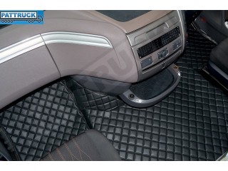 DAF XF 106 AUTOMATIC AFTER 67 PLATE-  TRUCK ECO LEATHER FLOOR SET-BEIGE