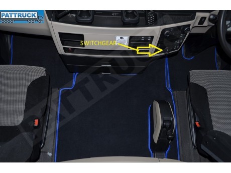 VELOUR FLOOR MATS SET-BLACK WITH BLUE TRIM FIT MAN TGX- TILL 67 PLATE