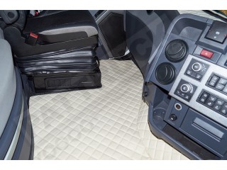  TRUCK ECO LEATHER FLOOR SET-BEIGE FIT RENAULT T RANGE WITH ENGINE HUMP