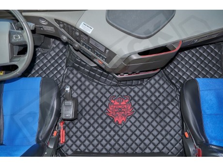 TRUCK ECO LEATHER FLOOR SET- COMPATIBLE WITH VOLVO FH 4 2013+[TWIN AIR SEATS] BLACK  - LEFT HAND DRIVE