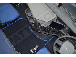 VELOUR FLOOR MATS SET-BLACK WITH BLUE TRIM COMPATIBLE WITH VOLVO FH4 [TWIN AIR SEATS]