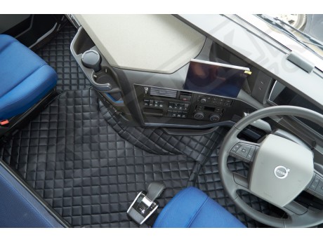 TRUCK ECO LEATHER FLOOR SET- COMPATIBLE WITH VOLVO FH 4 2013+[TWIN AIR SEATS] BLACK