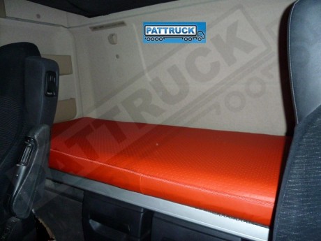 DAF XF105 (2012-2013)- DAF CF TRUCK ECO LEATHER SEAT COVER