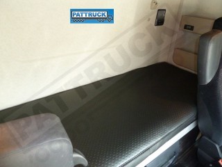 DAF XF105 (2012-2013)- DAF CF TRUCK ECO LEATHER SEAT COVER
