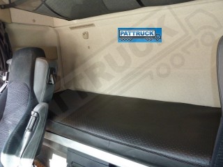 DAF XF105 (2012-2013)- DAF CF TRUCK ECO LEATHER SEAT COVER