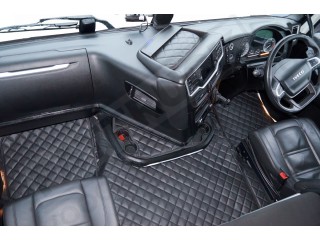 MAN TGX TRUCK ECO LEATHER FLOOR SET-BLACK  2021+