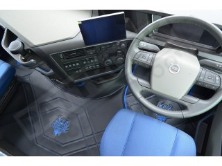 TRUCK ECO LEATHER FLOOR SET-BLACK WITH BLUE VIKING LOGO FIT VOLVO FH5  2021+[ AUTOMATIC ]- TWIN AIR SEATS