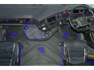 ECO LEATHER FLOOR MAT -BLACK /RED FIT SCANIA S New Generation  [ 2017+ ] SWIVEL/AIR  PASSENGER SEAT
