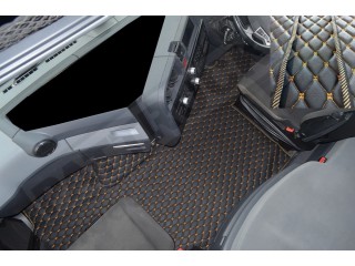 TRUCK ECO LEATHER FLOOR SET-BLACK/RED  FIT RENAULT T RANGE - FLAT FLOOR