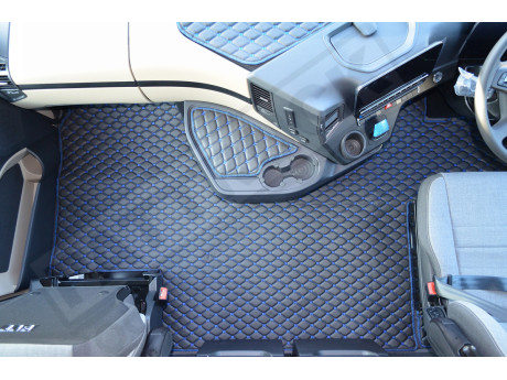 MERCEDES ACTROS  MP5 BIG-GIGA SPACE CAB TRUCK ECO LEATHER FLOOR SET--WITH LIFTING PASSENGER SEAT