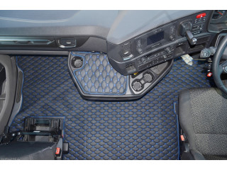 SCANIA S AUTOMATIC  TRUCK ECO LEATHER FLOOR SET
