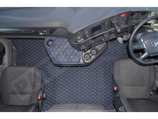 SCANIA S AUTOMATIC  TRUCK ECO LEATHER FLOOR SET