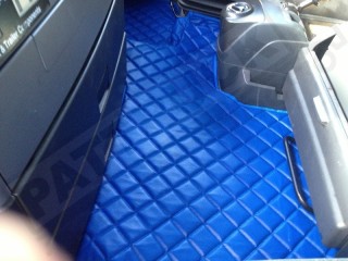 TRUCK ECO LEATHER FLOOR SET-BLUE -  Suitable for  MAN TGX TILL 67 PLATE